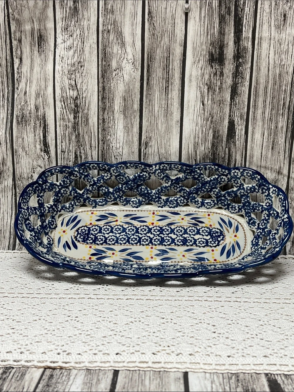 Temp-Tations Old World Blue Ceramic lattice bread/serving basket